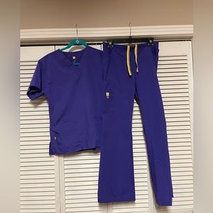 Womens Wonder Wink scrub set Sz.S
